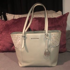 Pre-owned Michael Kors gray leather tote
